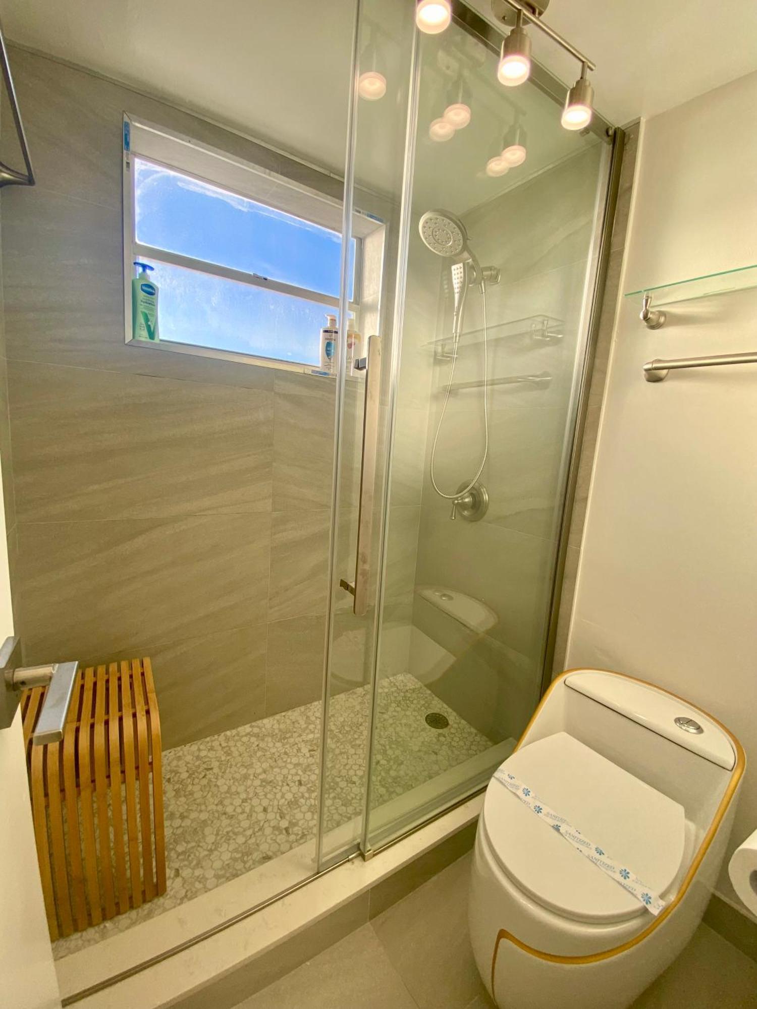 Panoramic Luxurious Waterfront One Bedroom Apartment With Miami Skyline View Free Parking 5Min Drive To Miami Beach Extérieur photo