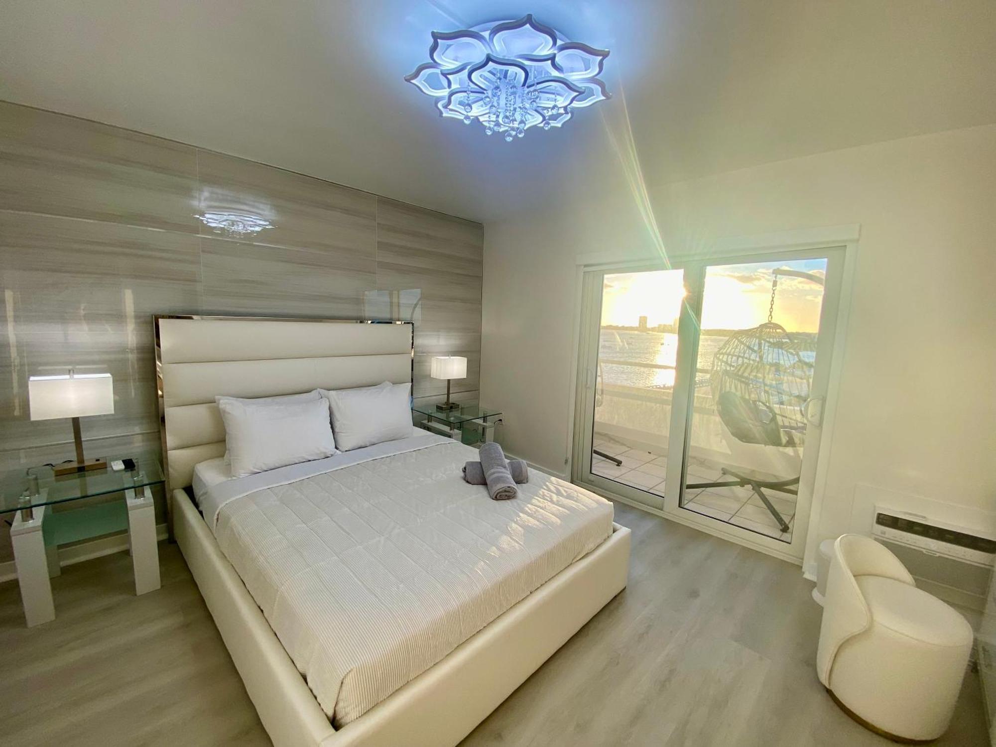 Panoramic Luxurious Waterfront One Bedroom Apartment With Miami Skyline View Free Parking 5Min Drive To Miami Beach Extérieur photo