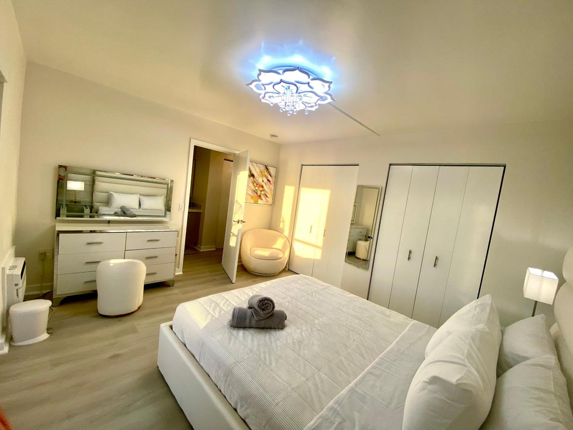 Panoramic Luxurious Waterfront One Bedroom Apartment With Miami Skyline View Free Parking 5Min Drive To Miami Beach Extérieur photo